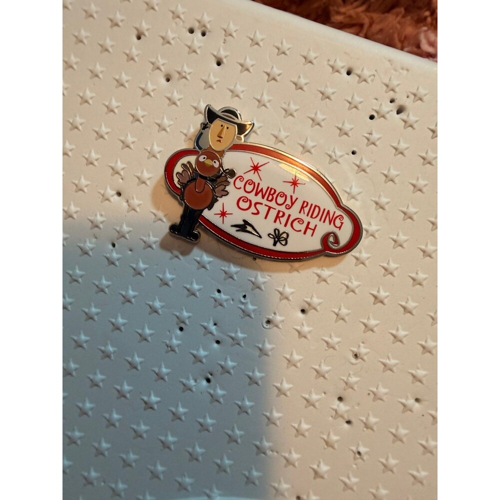 Busch gardens sea world sesame street sesame place Disney pin lapel Rudolph